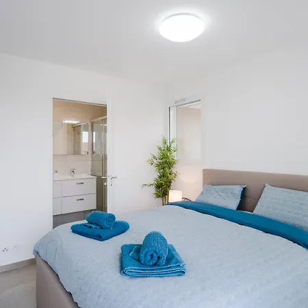 Splendid 3-room With Panoramic View * Neuvecelle