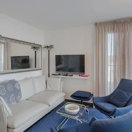 Apartment Splendid 3-room With Panoramic View *
