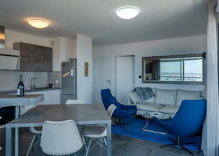 דירה Splendid 3-room With Panoramic View Neuvecelle